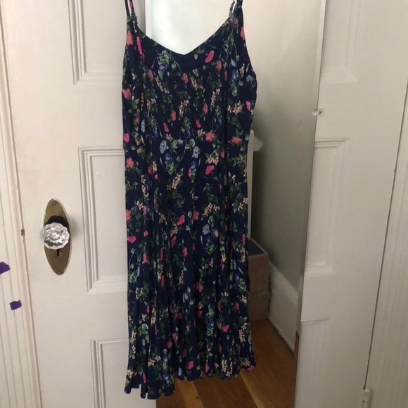 Flowery summer dress Old Navy size M - Picture 3 of 5